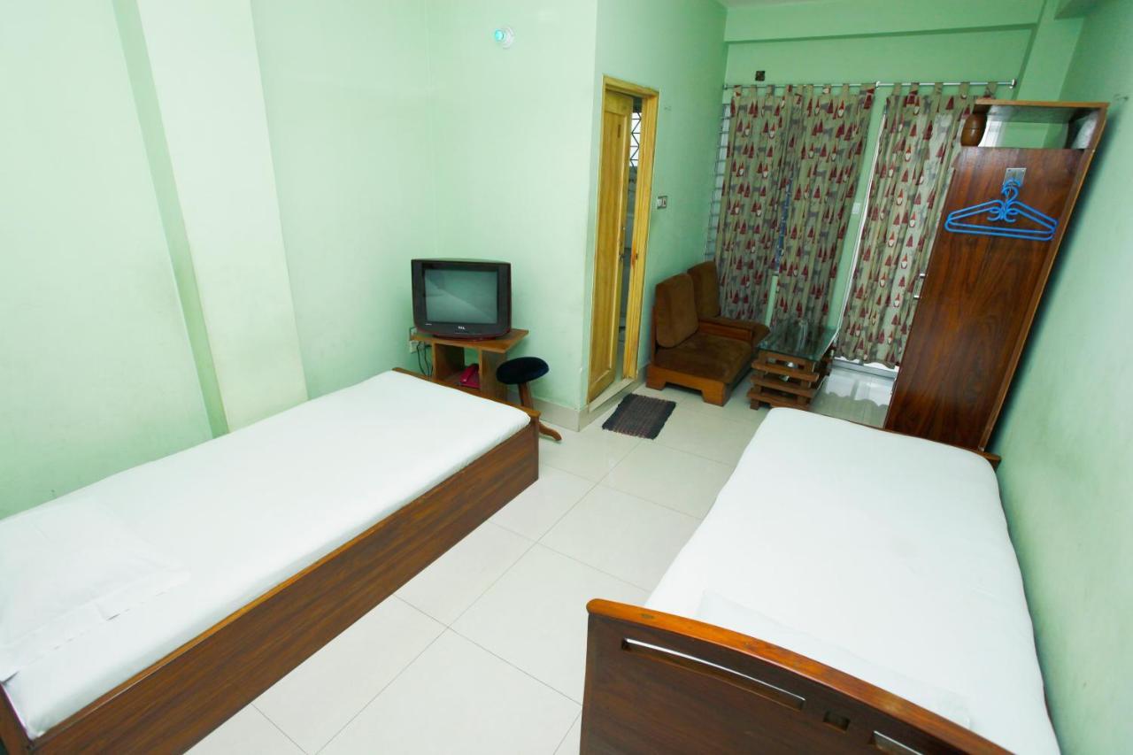 Hotel Star Park Dakhin Kattali Oda fotoğraf